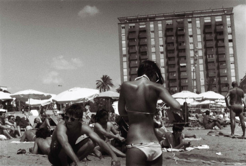 Photographic Social Vision - Barceloneta 5 - Miradas cruzadas